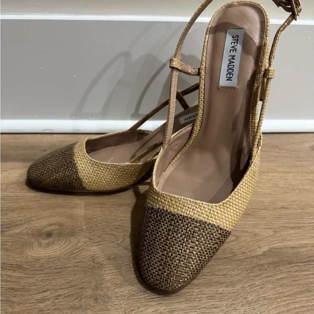 Steve Madden Beige and Brown Textured Heels